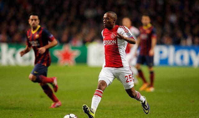 体图：德甲计划在下赛季开始时引入半自动越位技术