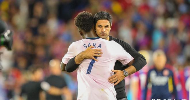 中美两国间 中美两国间