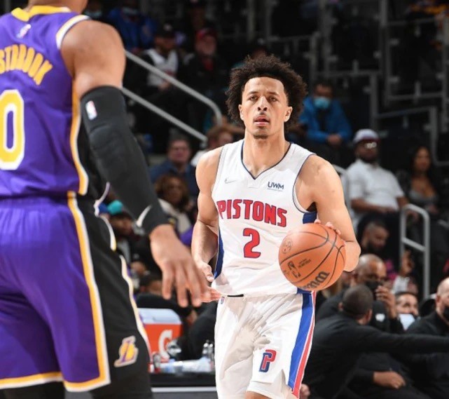 法兰克福-波鸿，巴舒亚伊建功，巴霍亚破门.